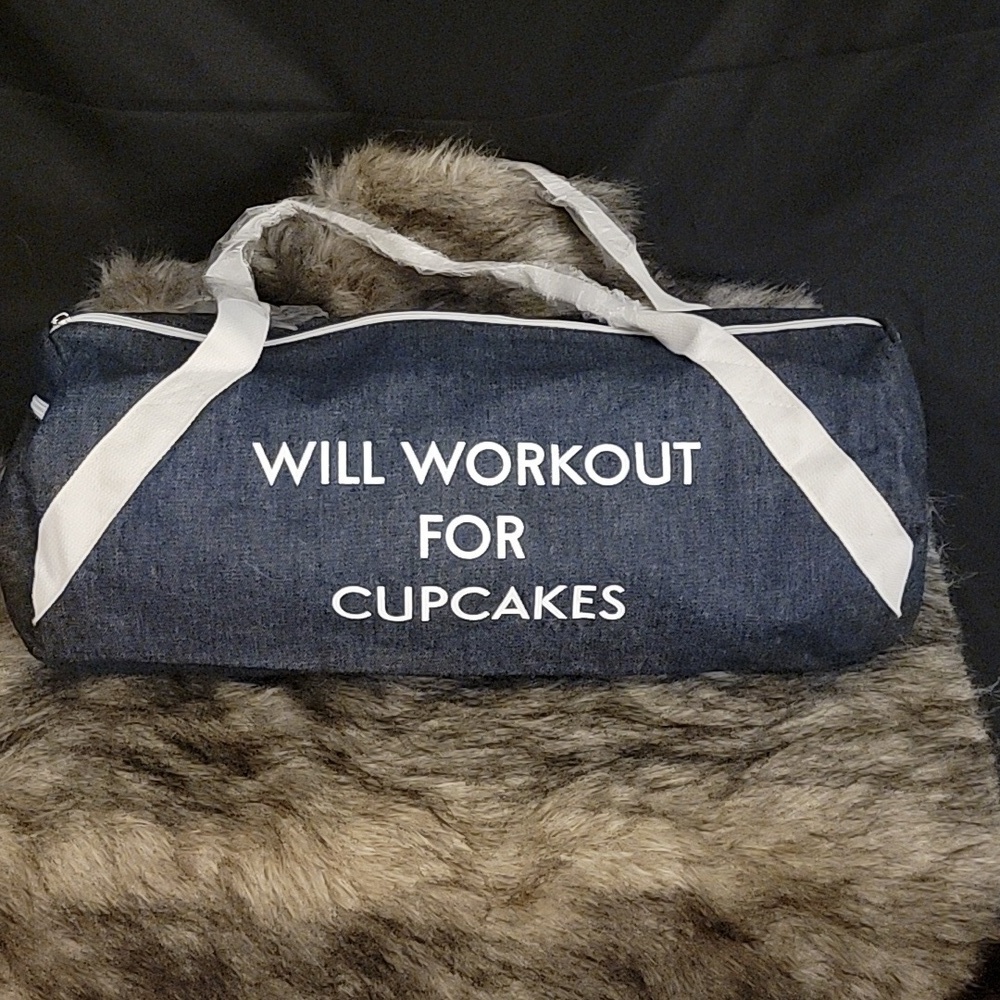 Will Workout for Cupcakes Gym Bag - Picture 1 of 4